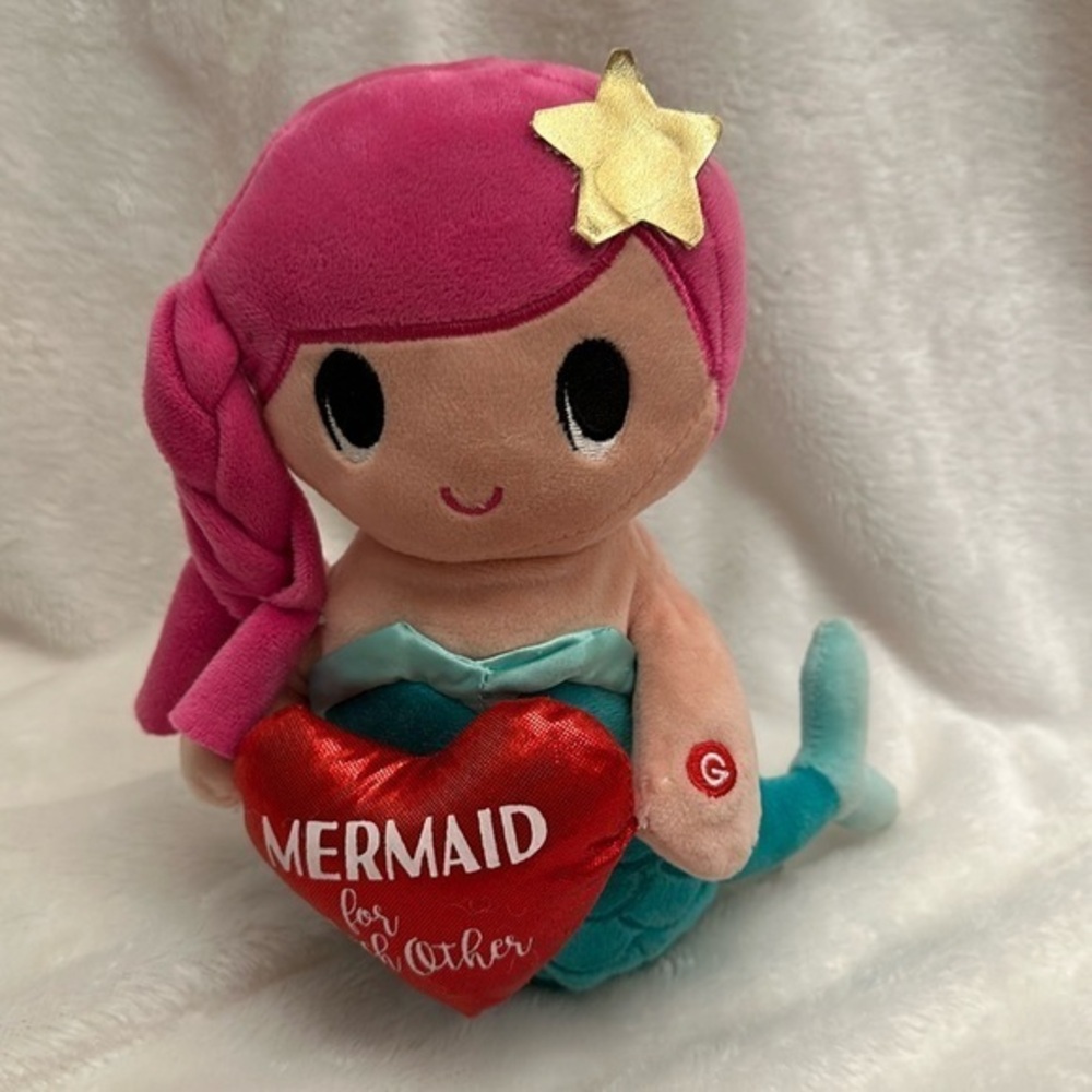 Gemmy Valentine's Mermaid 'Mermaid for Each Other' sings 'the Tide is High'.